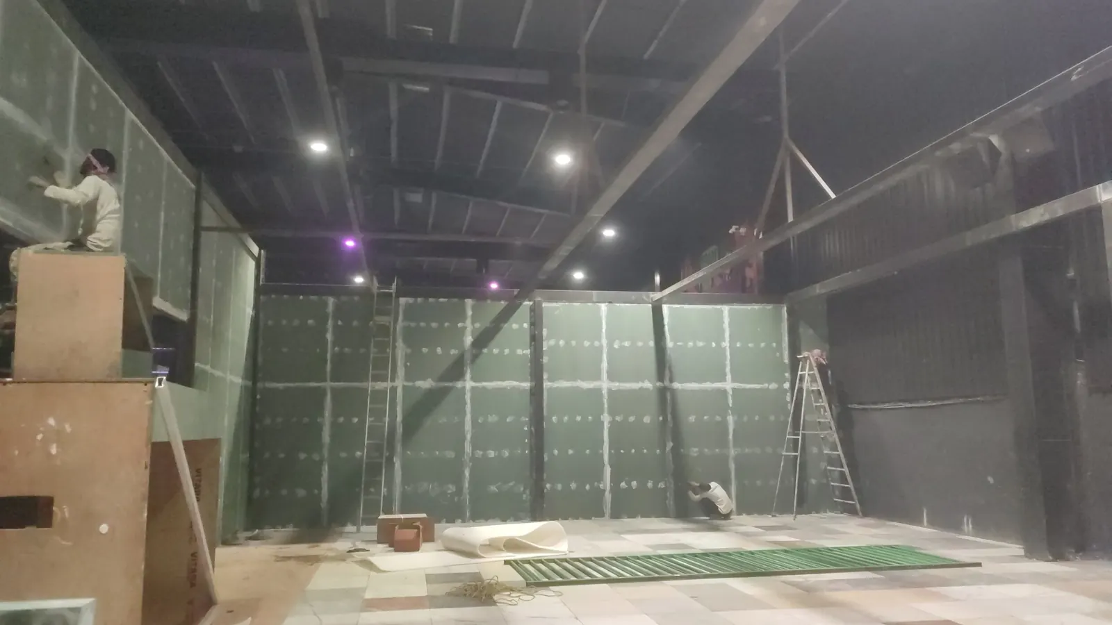 On-site projection kart installation in India