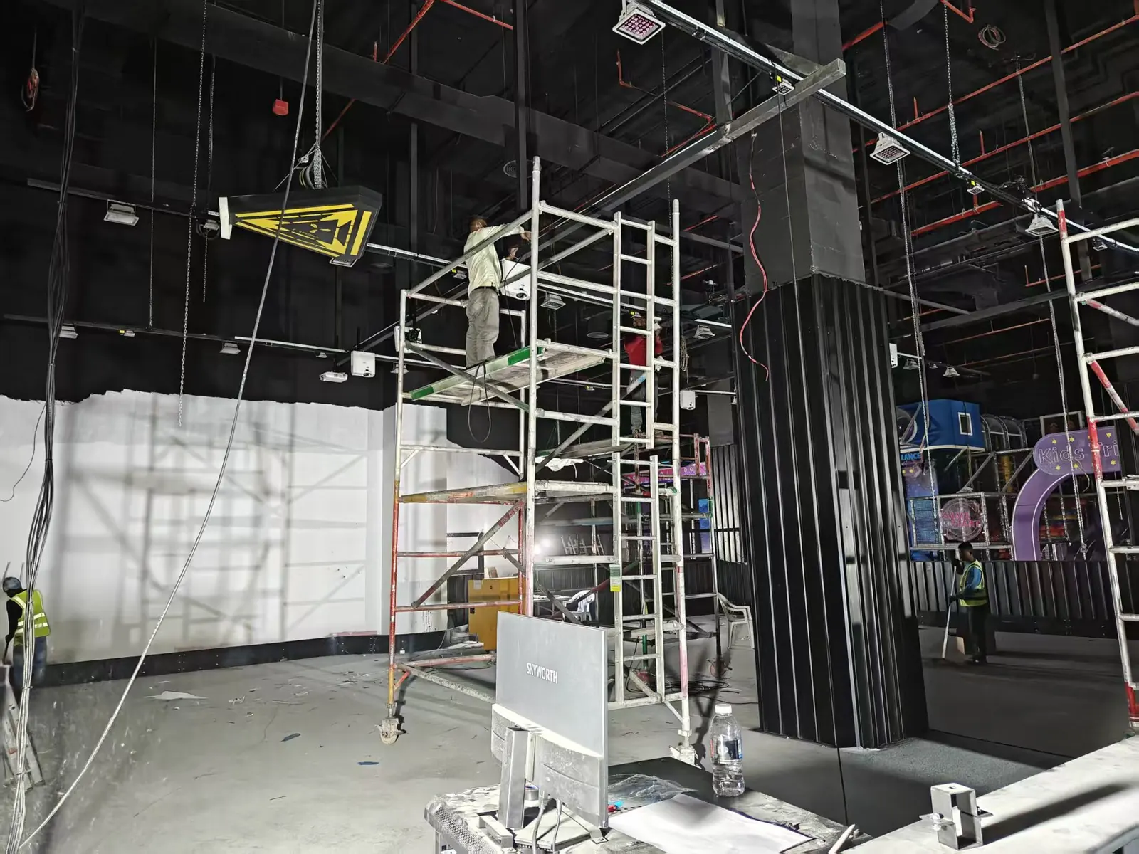 On-site projection kart installation in Qatar